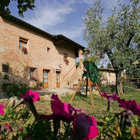 Podere Il Pero Siena Esterno foto