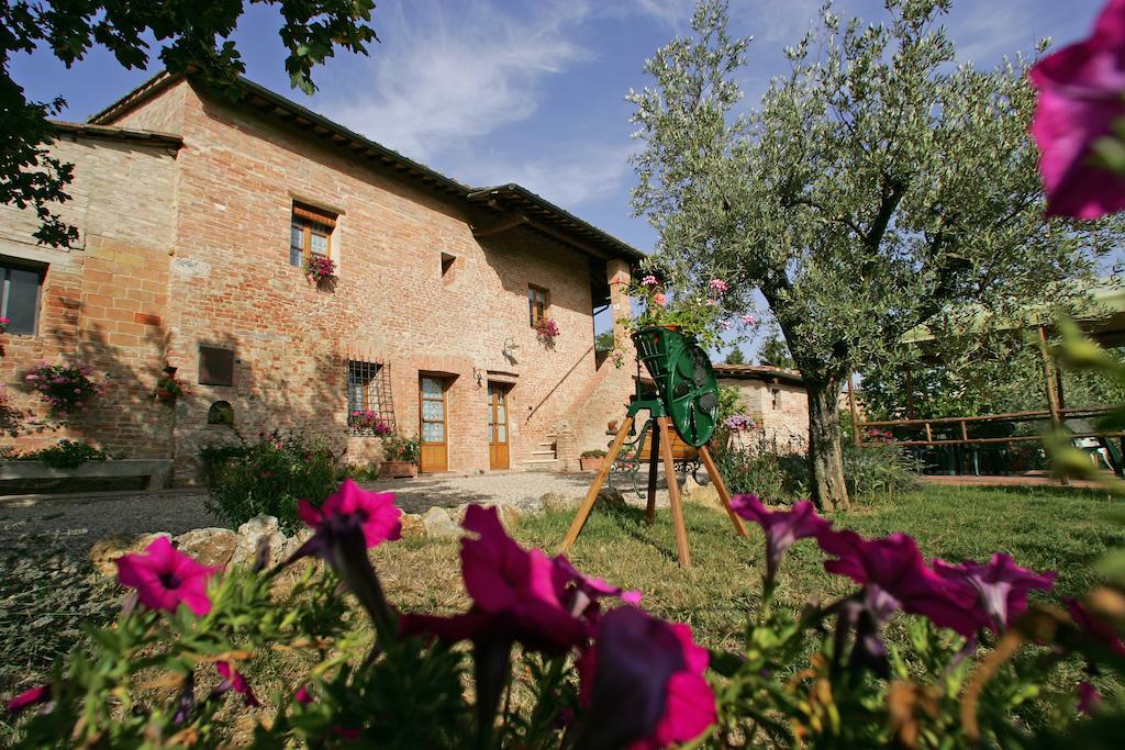 Podere Il Pero Siena Esterno foto