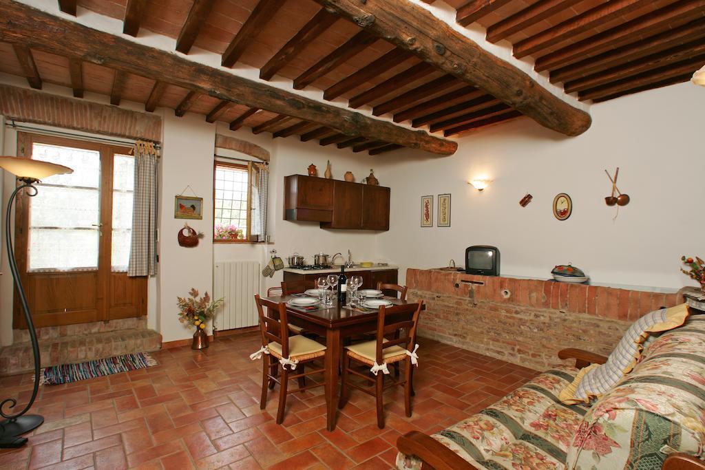 Podere Il Pero Siena Esterno foto