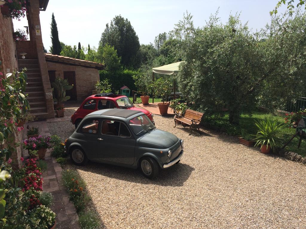 Podere Il Pero Siena Esterno foto